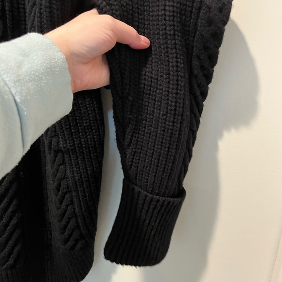 Paige Cold-shoulder Sweater - Picture 11 of 15